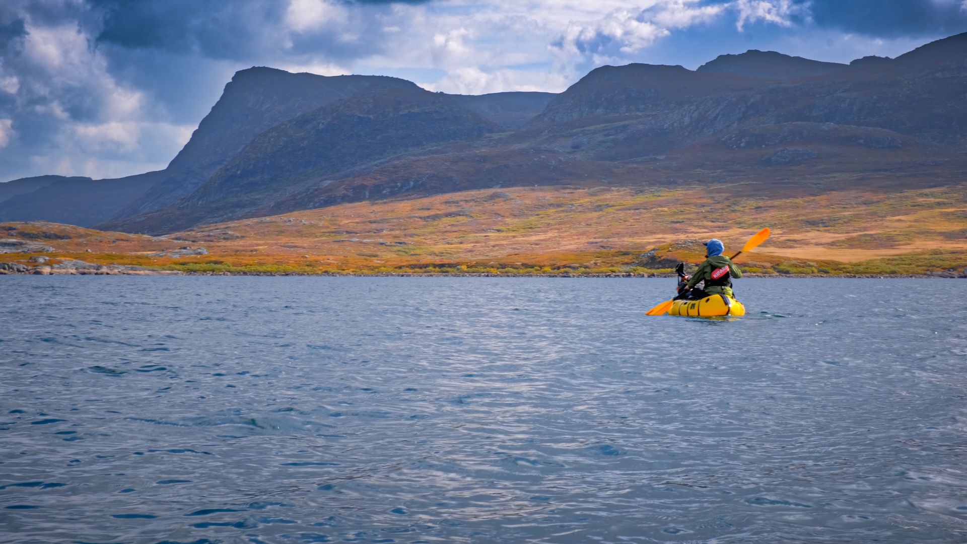 View of Gunleiksbuvatnet with dramatic mountain scenery