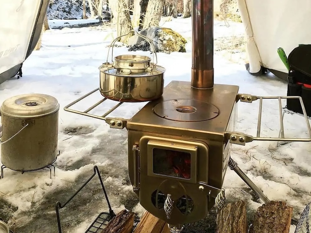 Vedfyrt ovn til lavvo