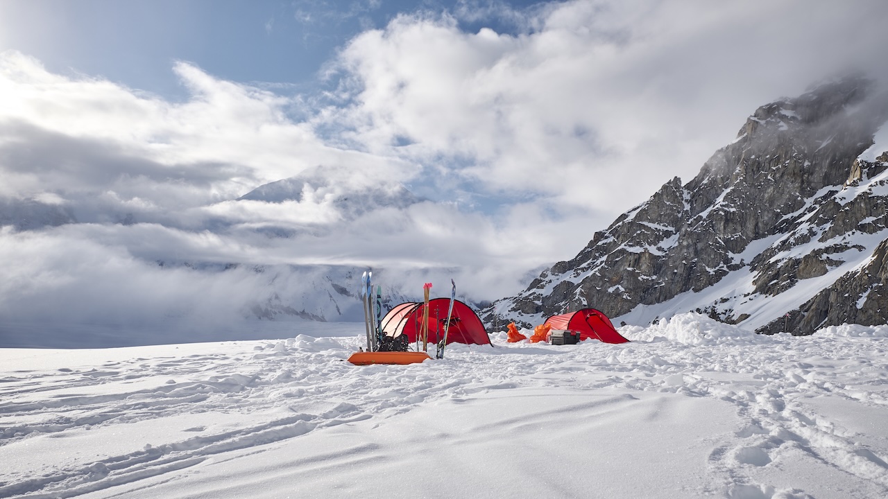 Outfitted adventures in Norwegian wilderness